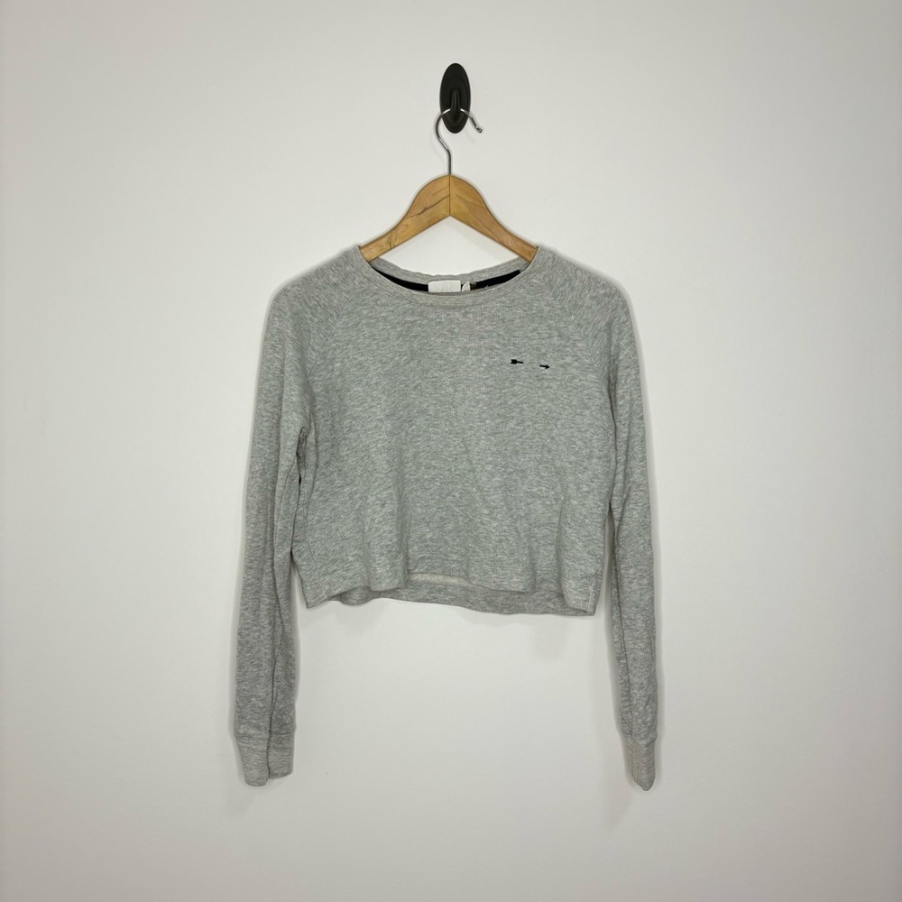 The upside long sleeve Crewneck crop size small